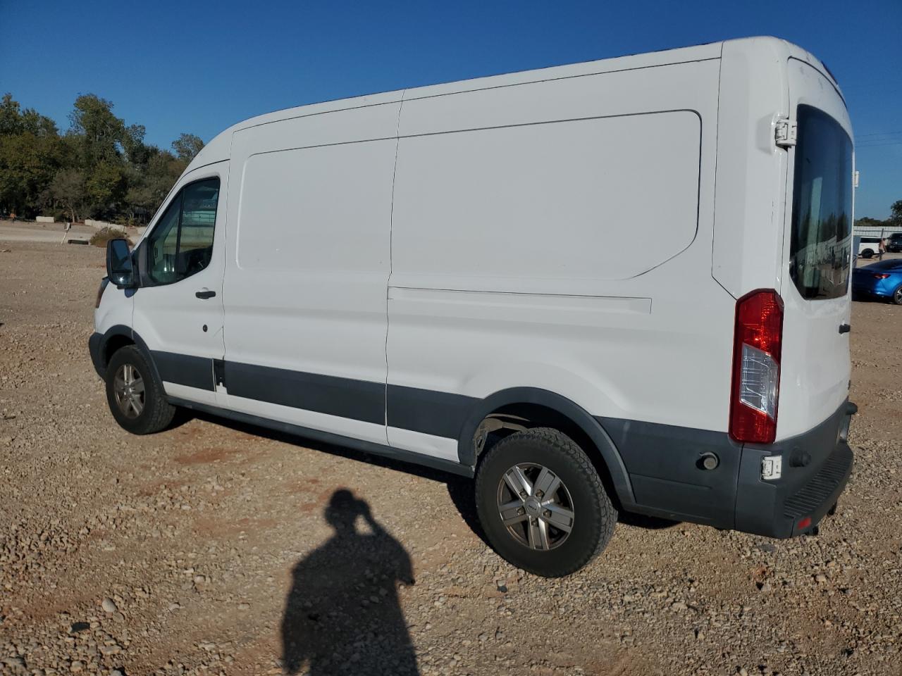 Ford Transit T-250 Image 8