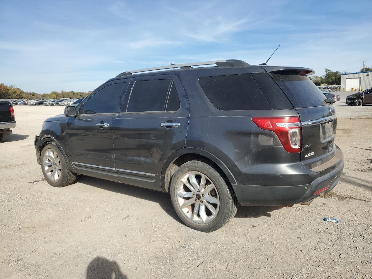 Ford Explorer Xlt Image 6