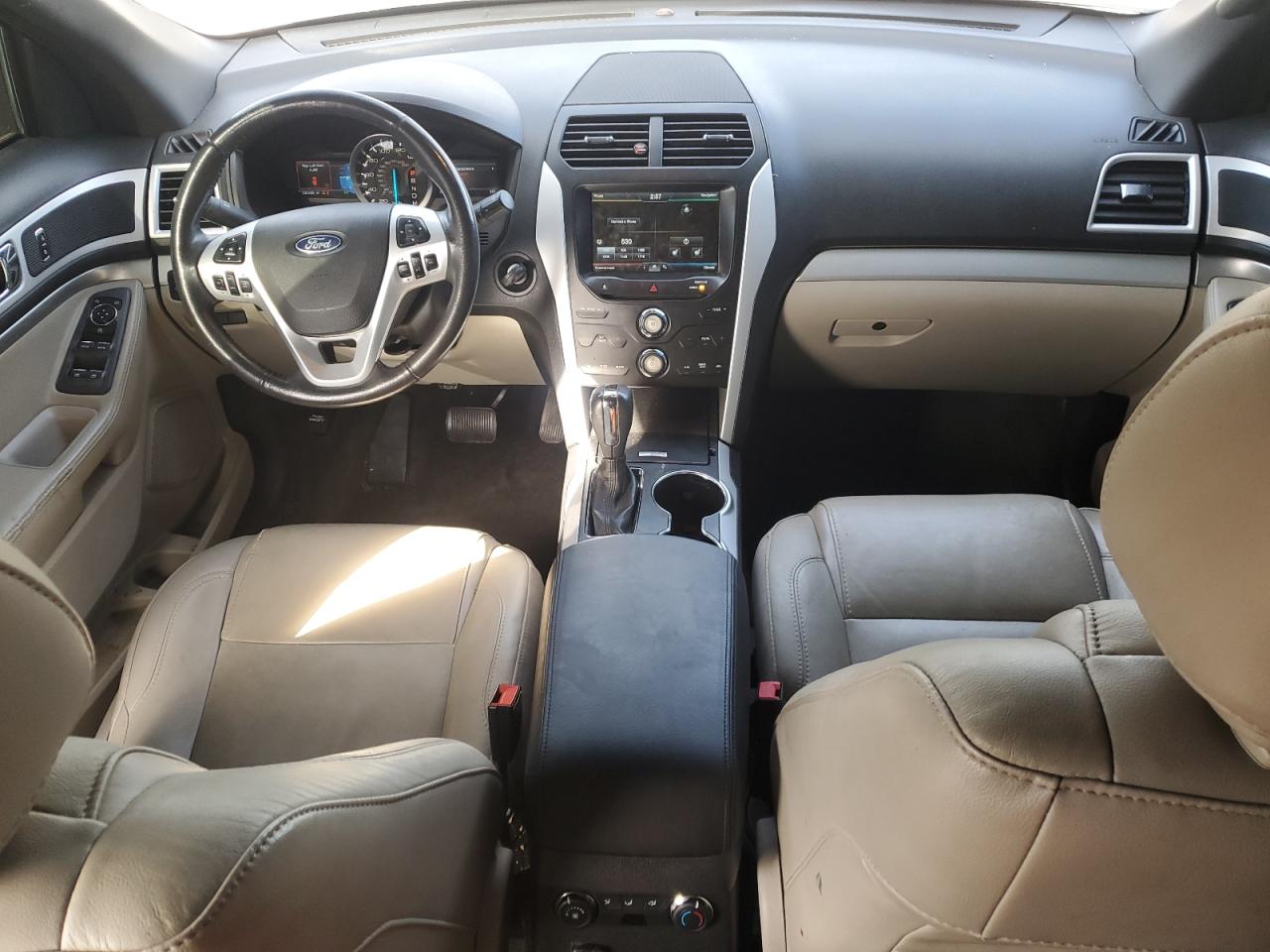 Ford Explorer Xlt Image 7