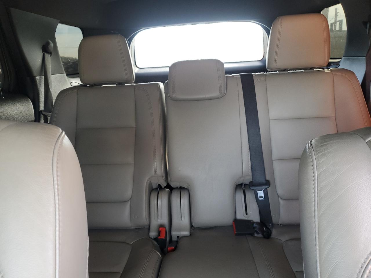 Ford Explorer Xlt Image 8