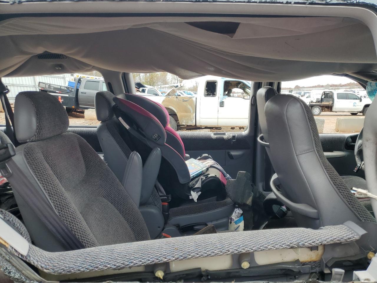 Dodge Caravan Se Image 12