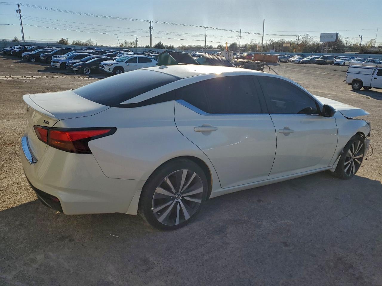 Nissan Altima Sr Image 8