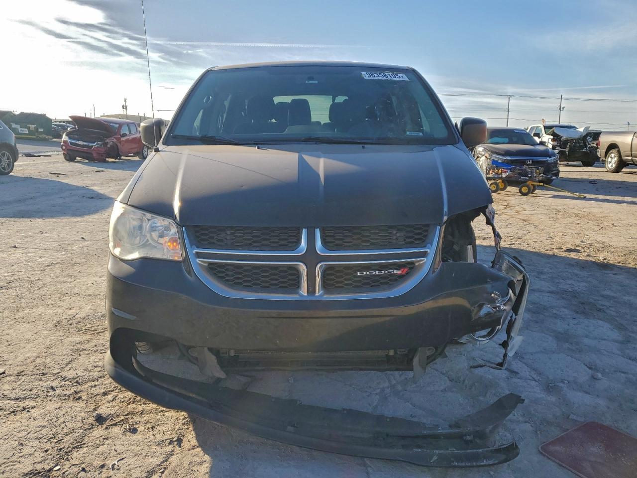 Dodge Caravan Se Image 9