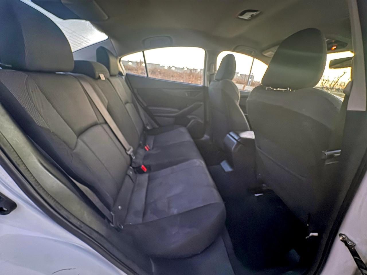 Subaru Impreza Premium Image 9