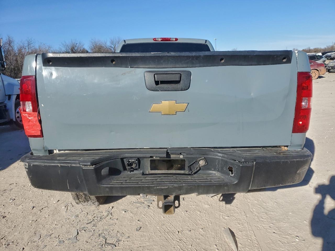 Chevrolet Silverado K1500 Image 10