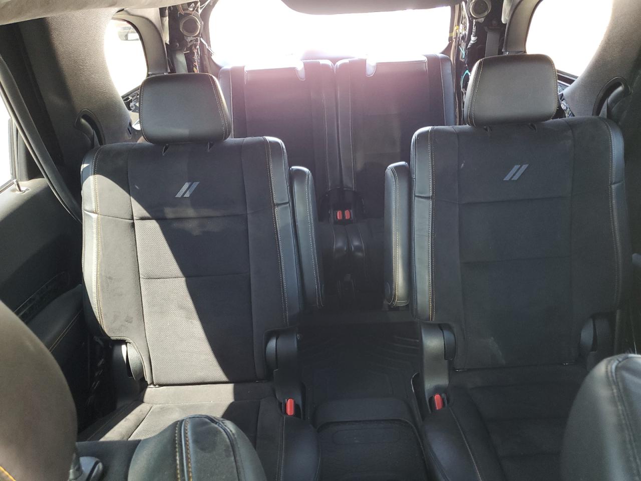 Dodge Durango R/t Image 14