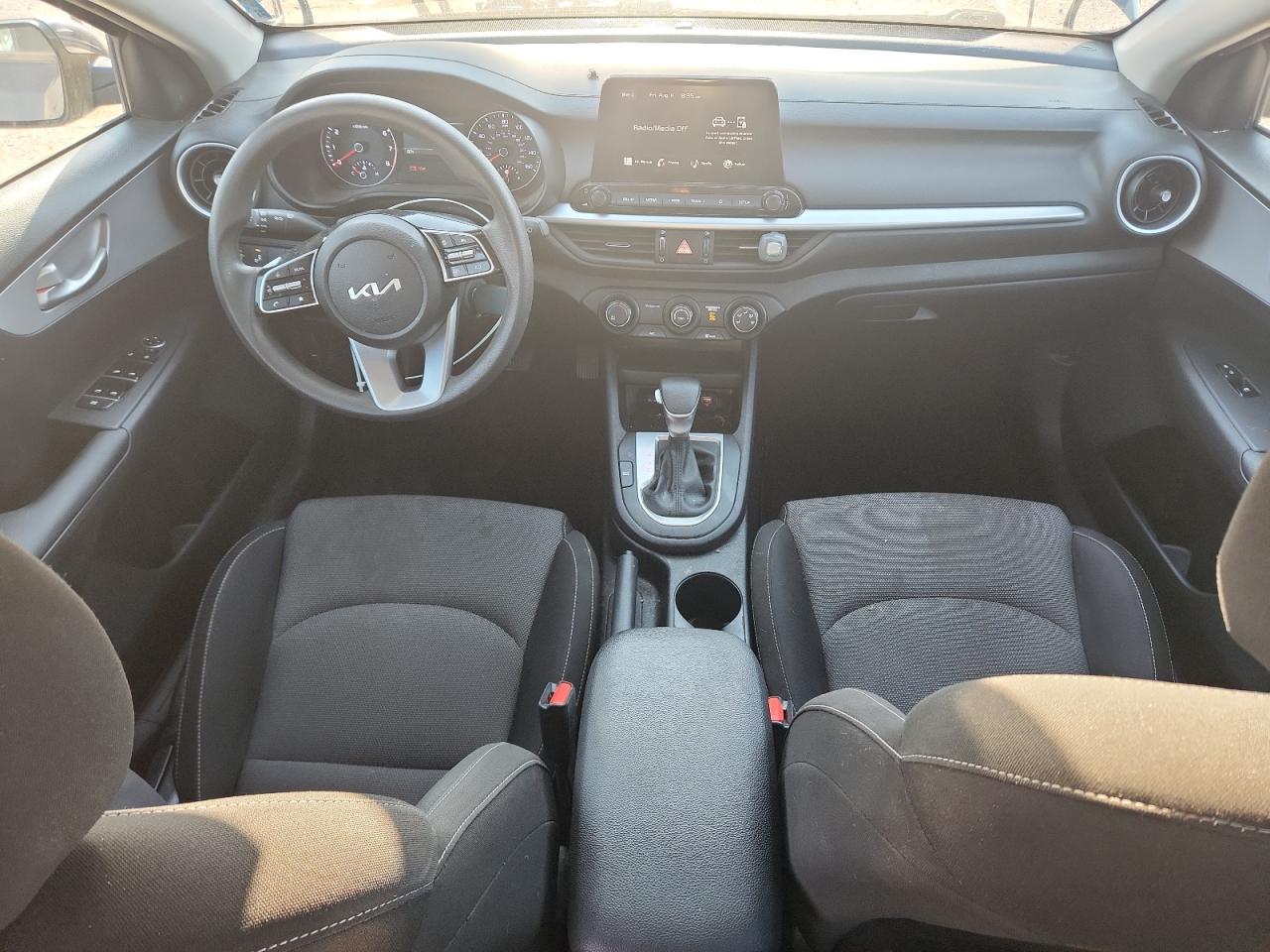 Kia Forte Lx Image 9