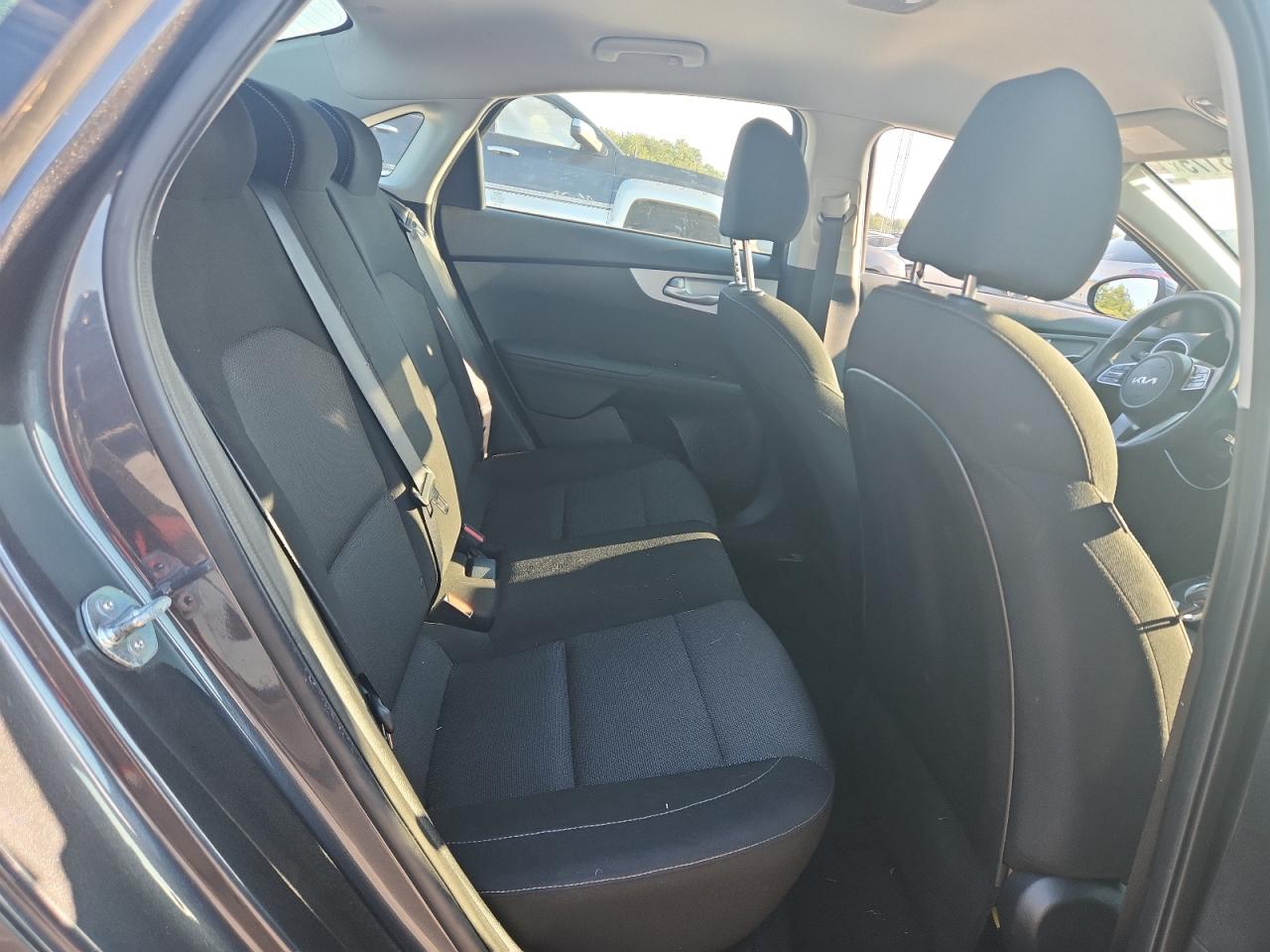 Kia Forte Lx Image 8