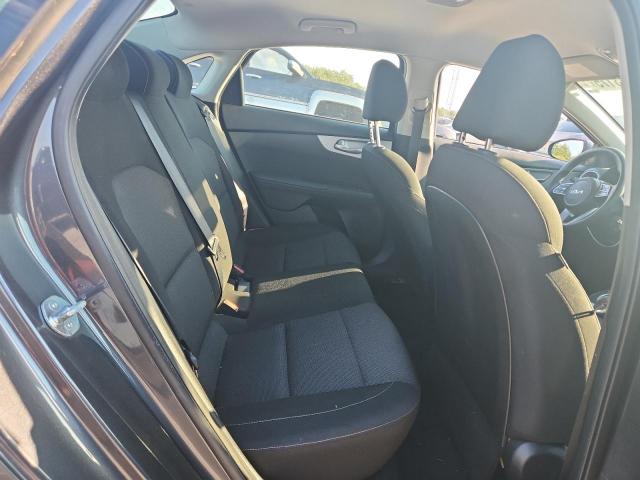 Kia Forte Lx Image 8