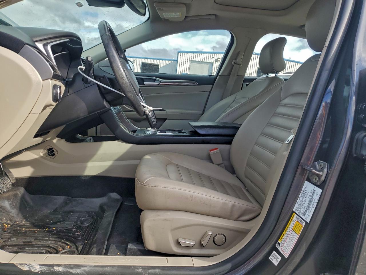 Ford Fusion Sel Image 9