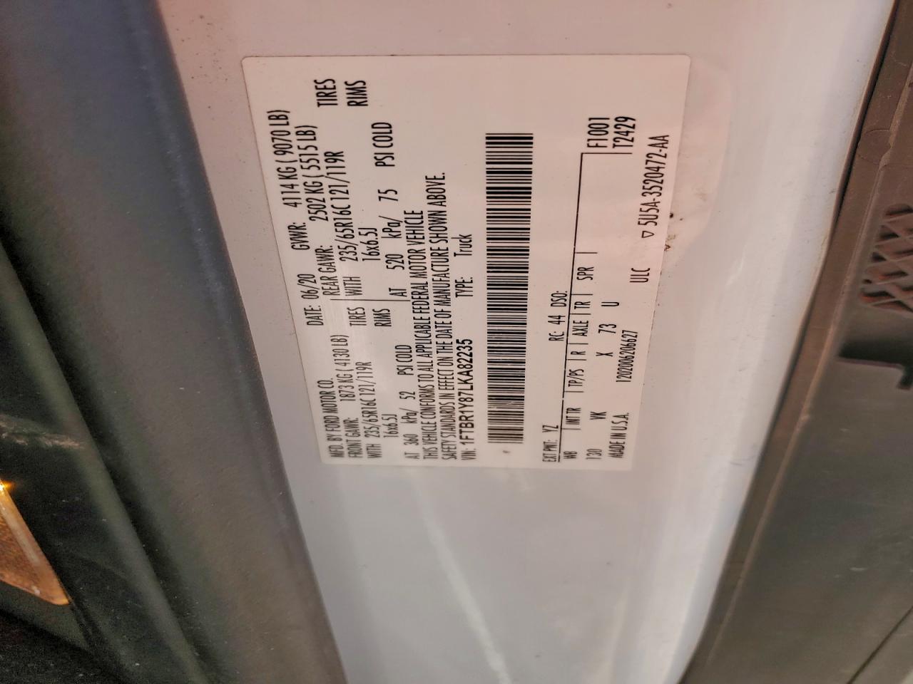 Ford Transit T-250 Image 9