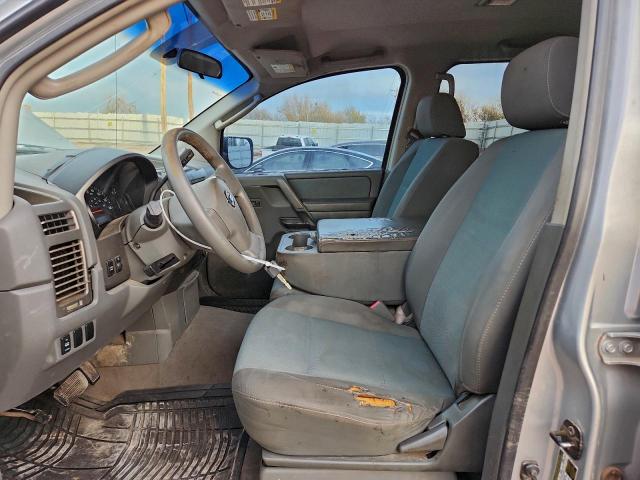 Nissan Titan Xe Image 2