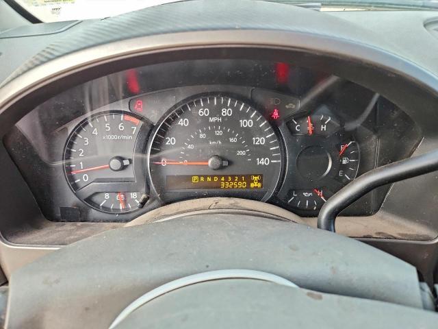 Nissan Titan Xe Image 8