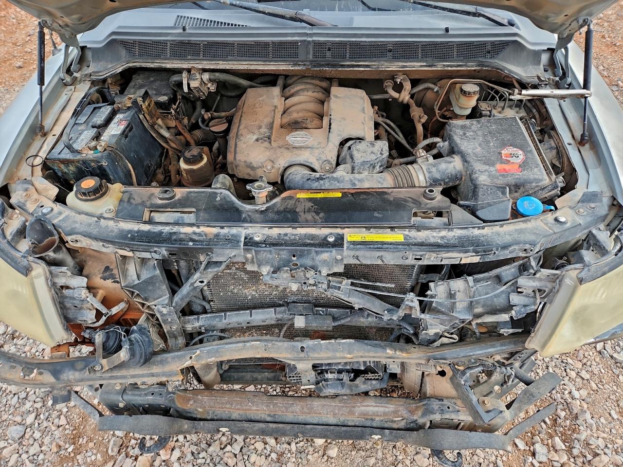 Nissan Titan Xe Image 11