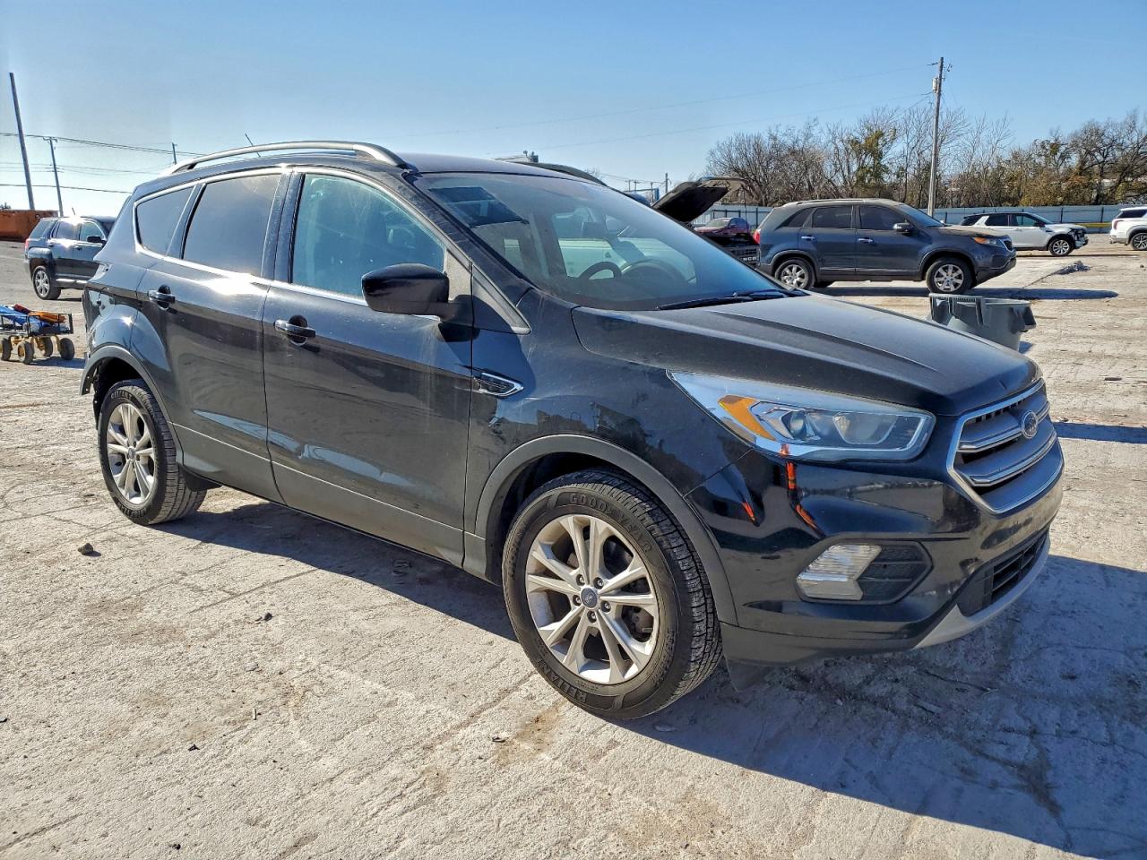 Ford Escape Se Image 8