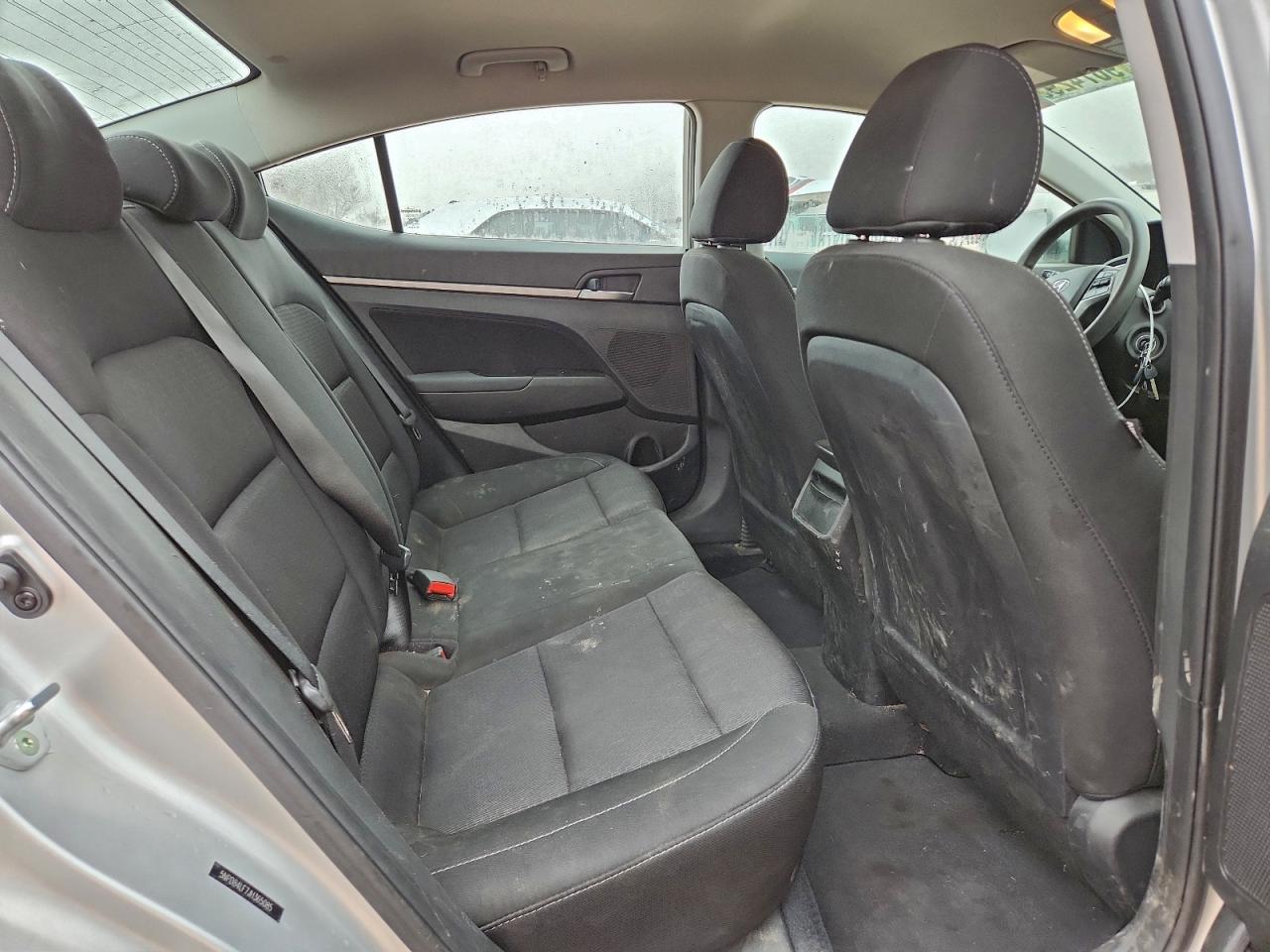 Hyundai ELANTRA Sel Image 10