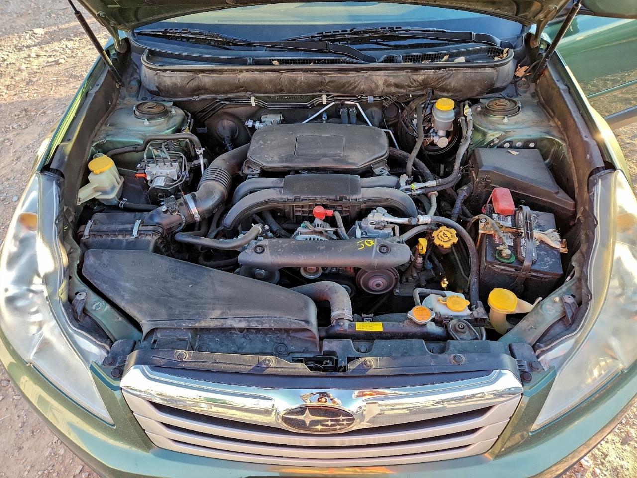 Subaru Outback 2.5i Limited Image 8