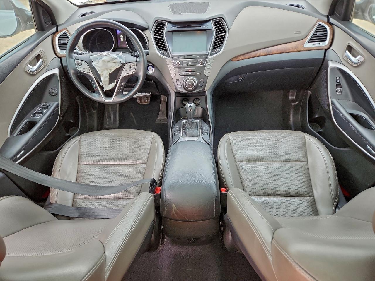 Hyundai SANTA FE Se Ultimate Image 9