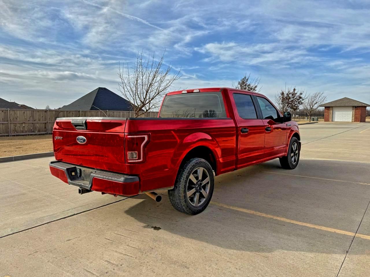 Ford F-150 Supercrew Image 5