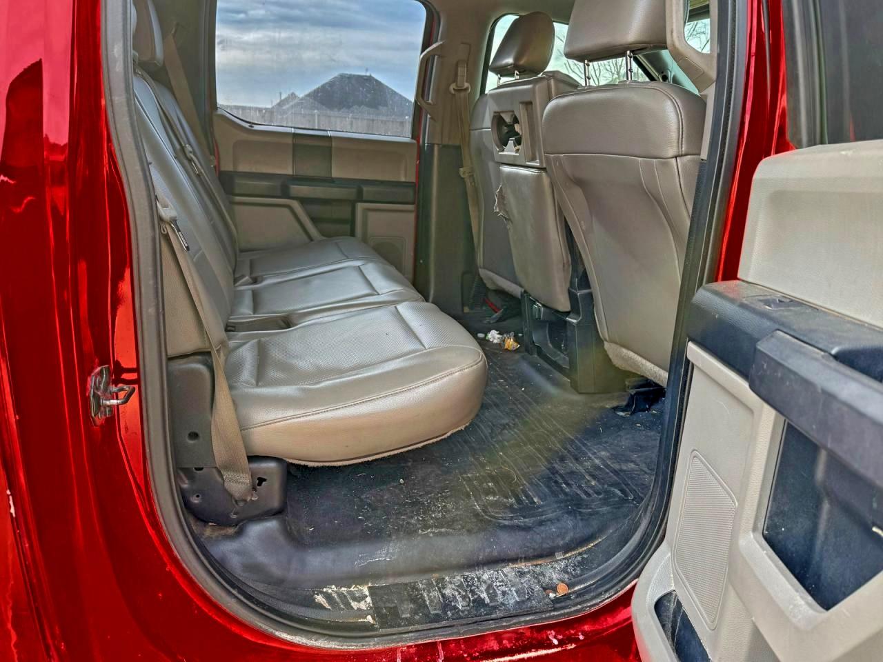 Ford F-150 Supercrew Image 6