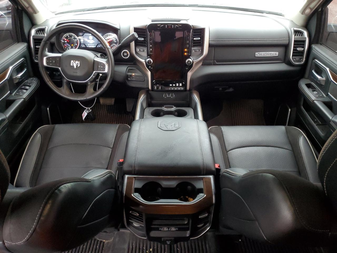 Ram 3500 Laramie Image 12