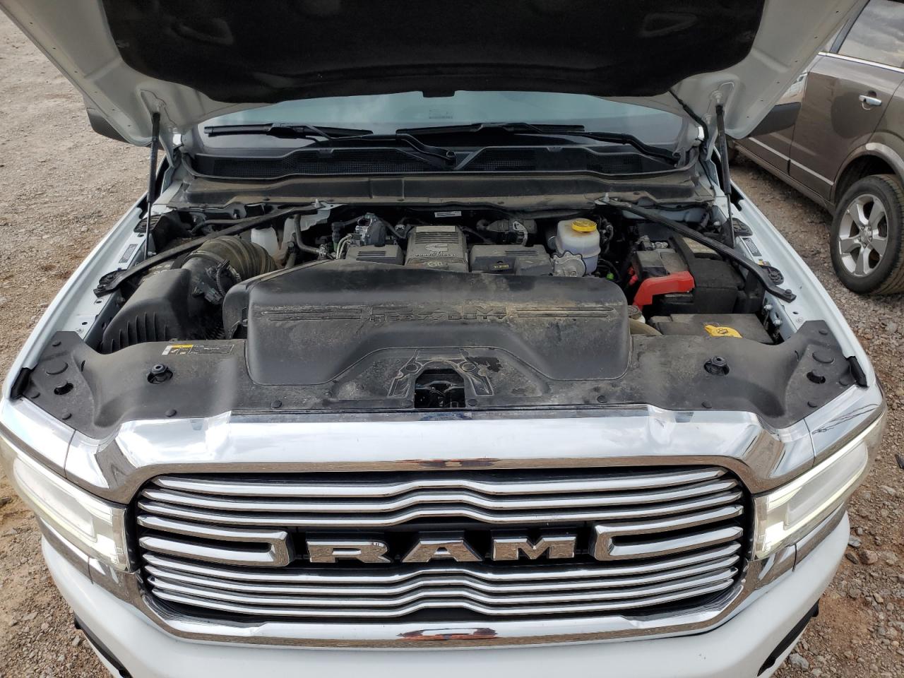 Ram 3500 Laramie Image 11