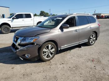  Salvage Nissan Pathfinder