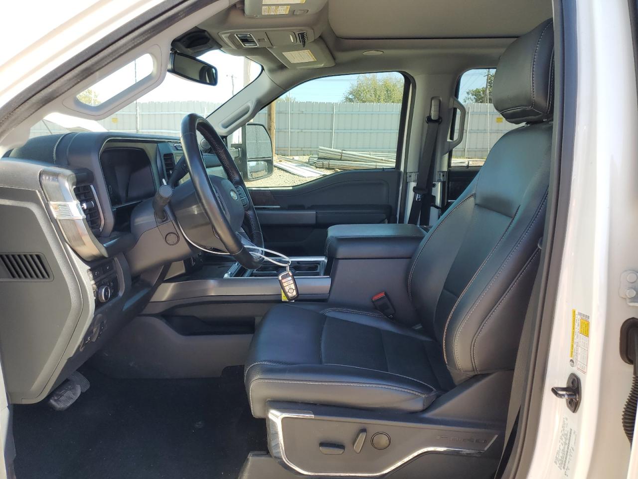 Ford F-250 Super Duty Image 11