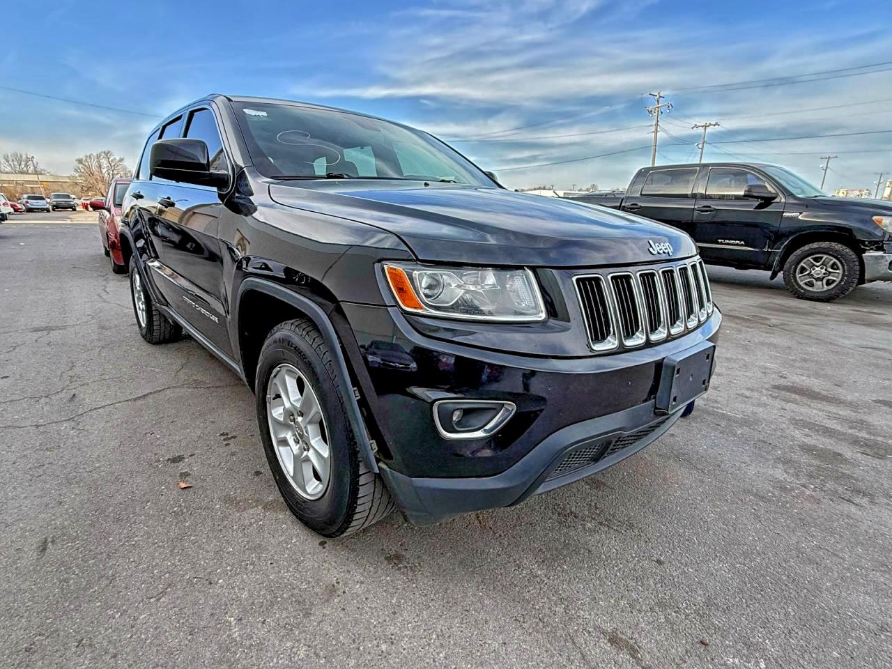 Jeep Grand Cherokee Laredo Image 1