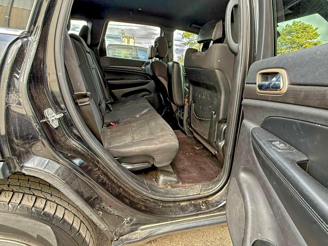 Jeep Grand Cherokee Laredo Image 5