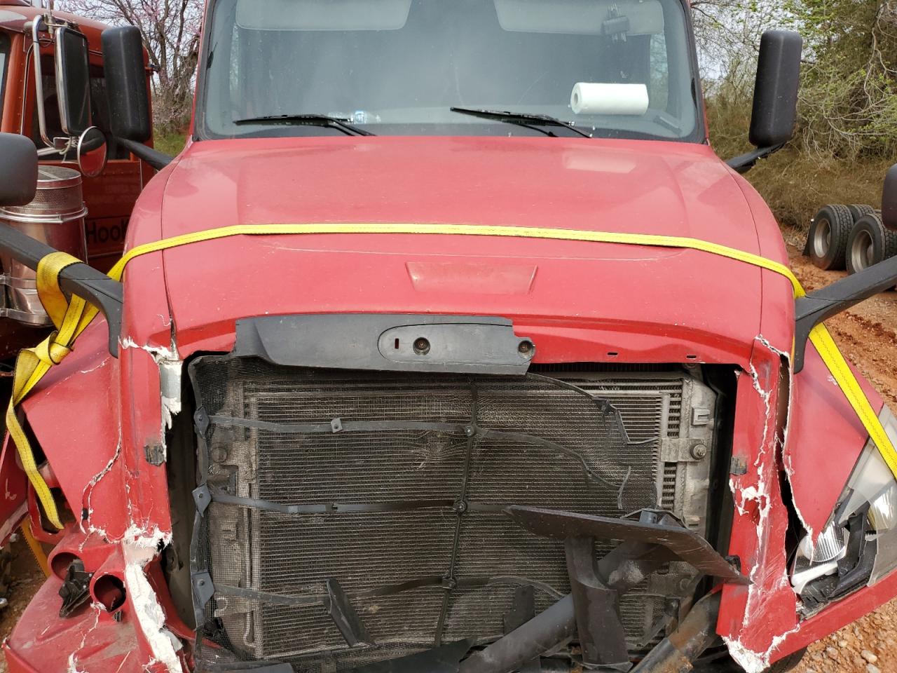 Freightliner Cascadia 126 Image 8