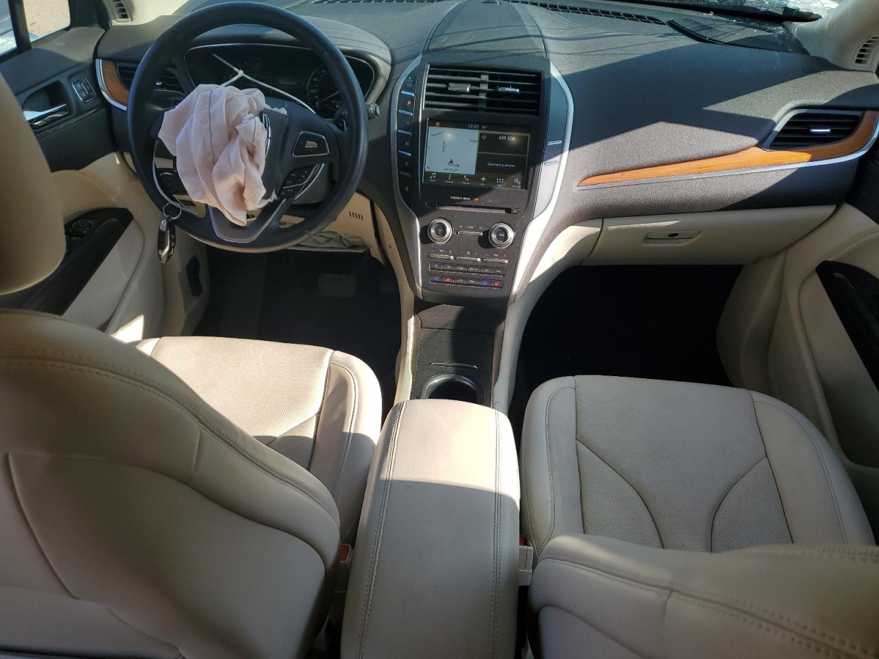 Lincoln MKC Reserve Image 10