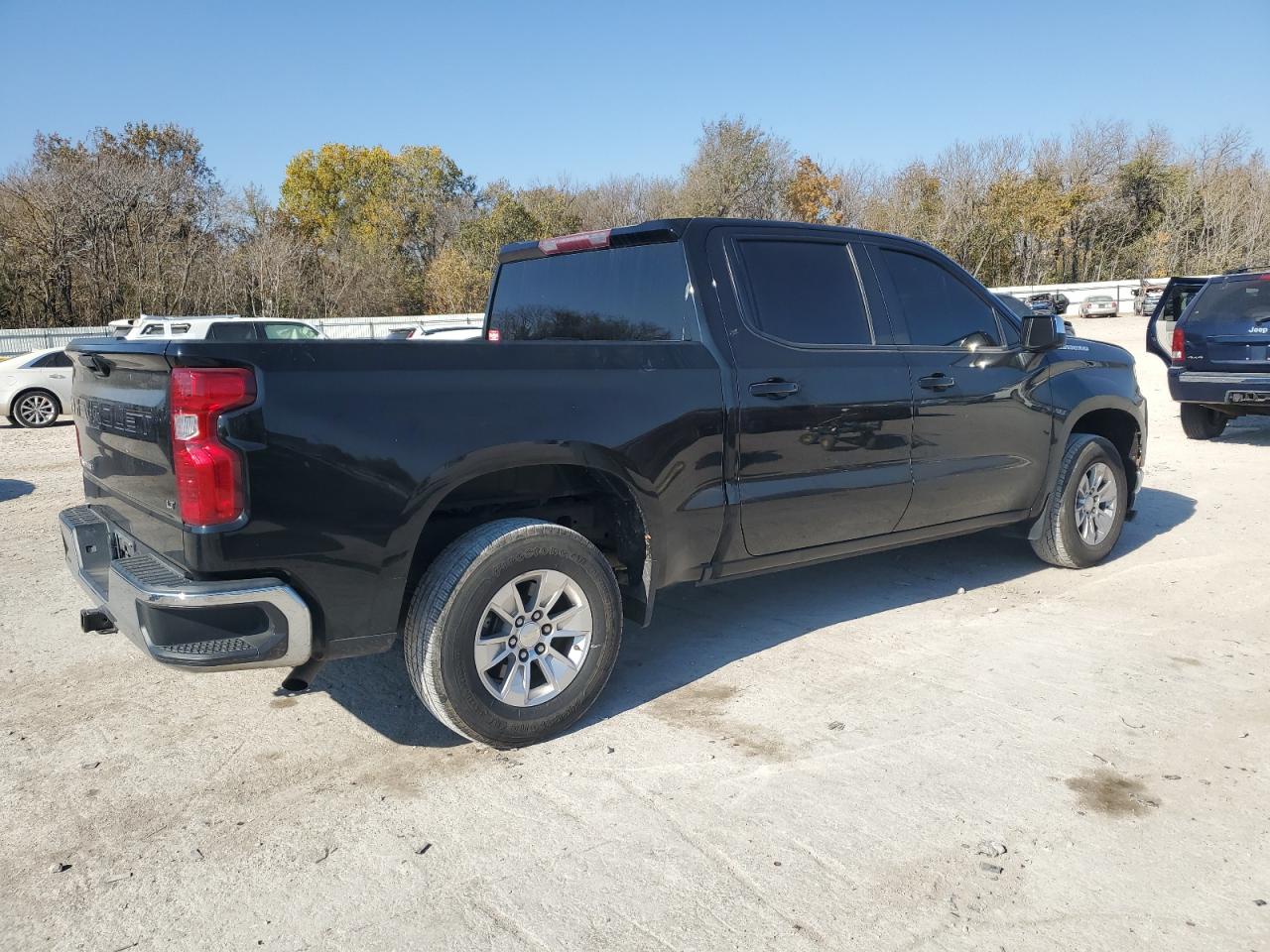 Chevrolet Silverado C1500 Lt Image 4