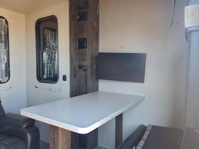 Crui 5thwheel Image 8