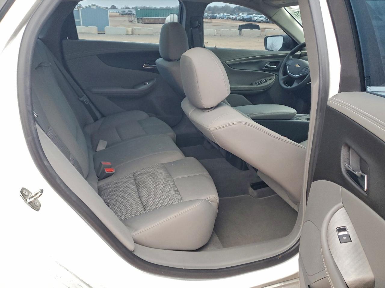 Chevrolet Impala Ls Image 11