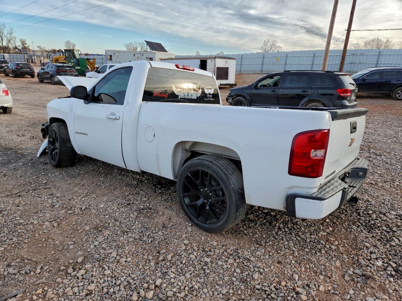 Chevrolet Silverado C1500 Image 6