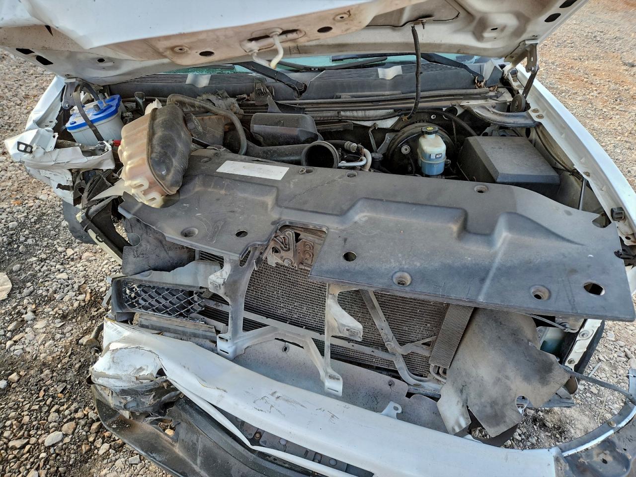 Chevrolet Silverado C1500 Image 11