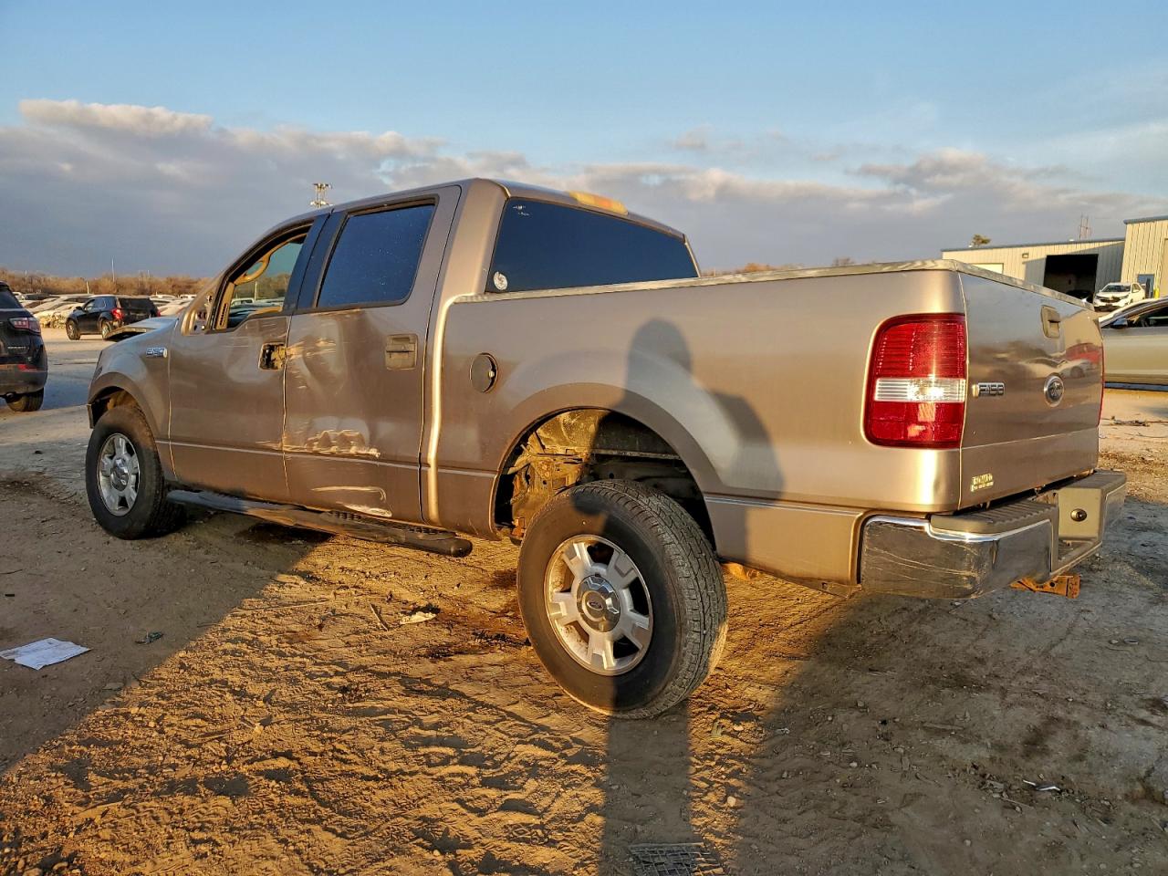 Ford F-150 Supercrew Image 12