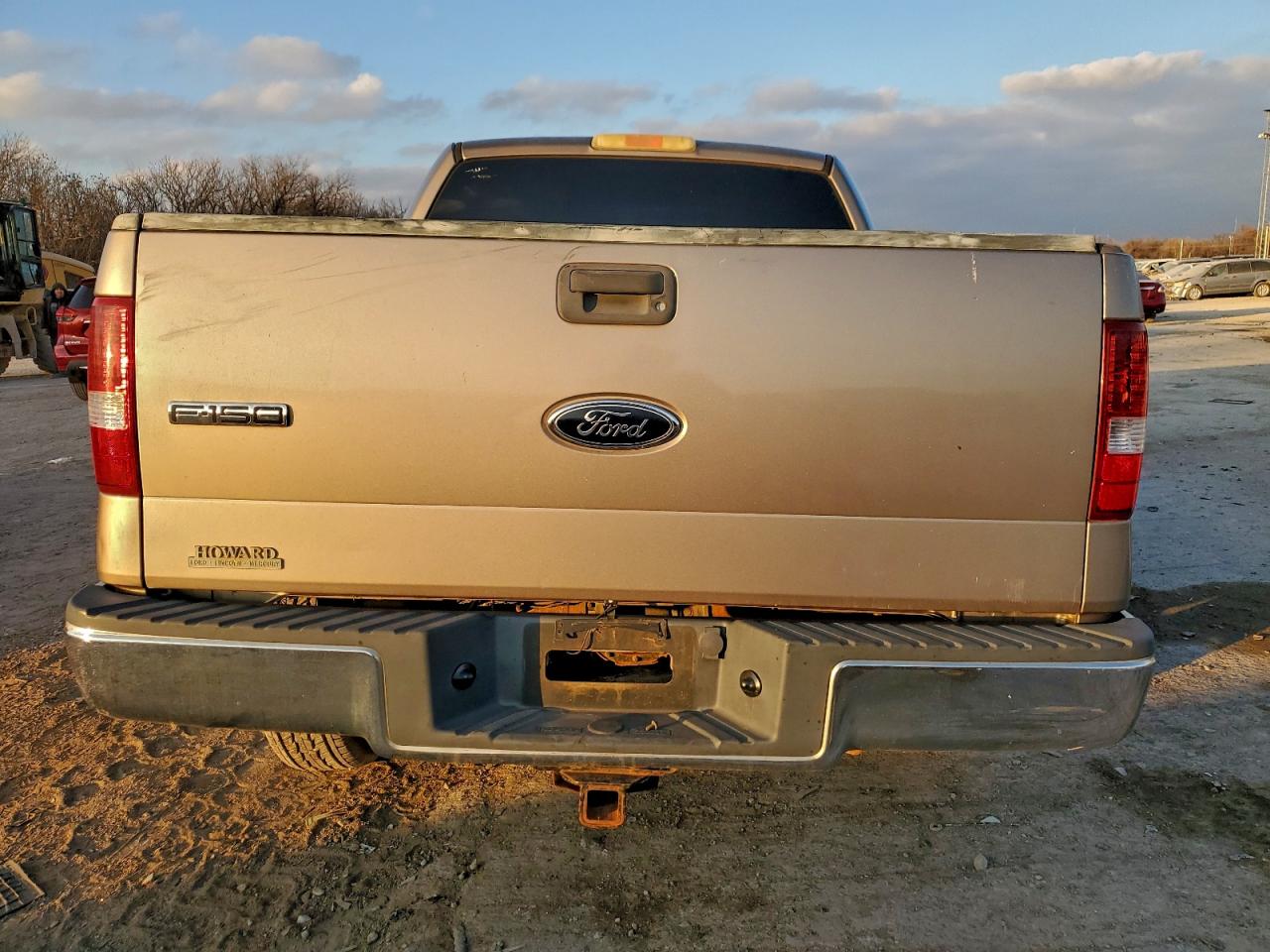 Ford F-150 Supercrew Image 3