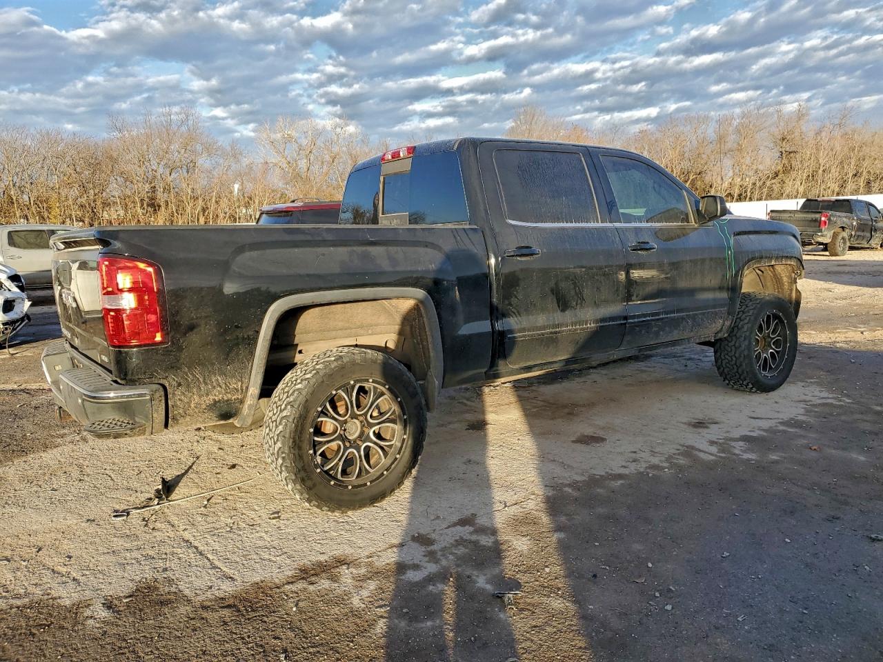 GMC Sierra C1500 Sle Image 4