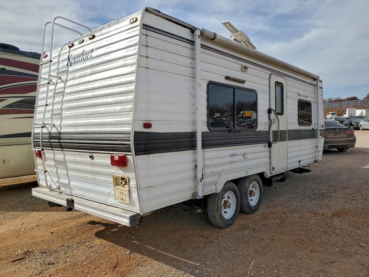 Komf Trav Trail Image 7