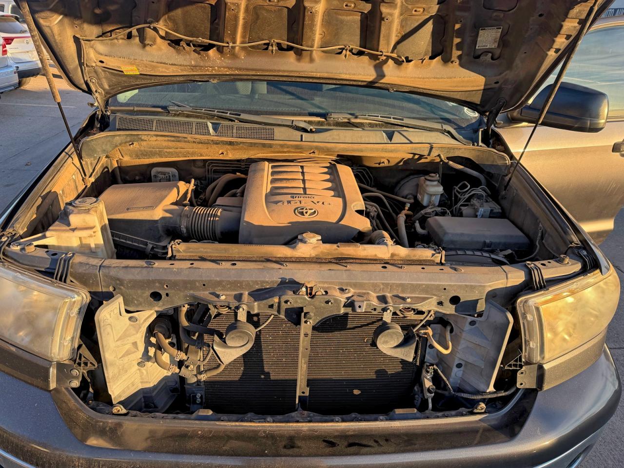 Toyota Tundra Double Cab Sr5 Image 4