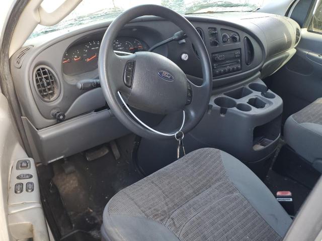 Ford Econoline E350 Super Duty Wagon Image 5