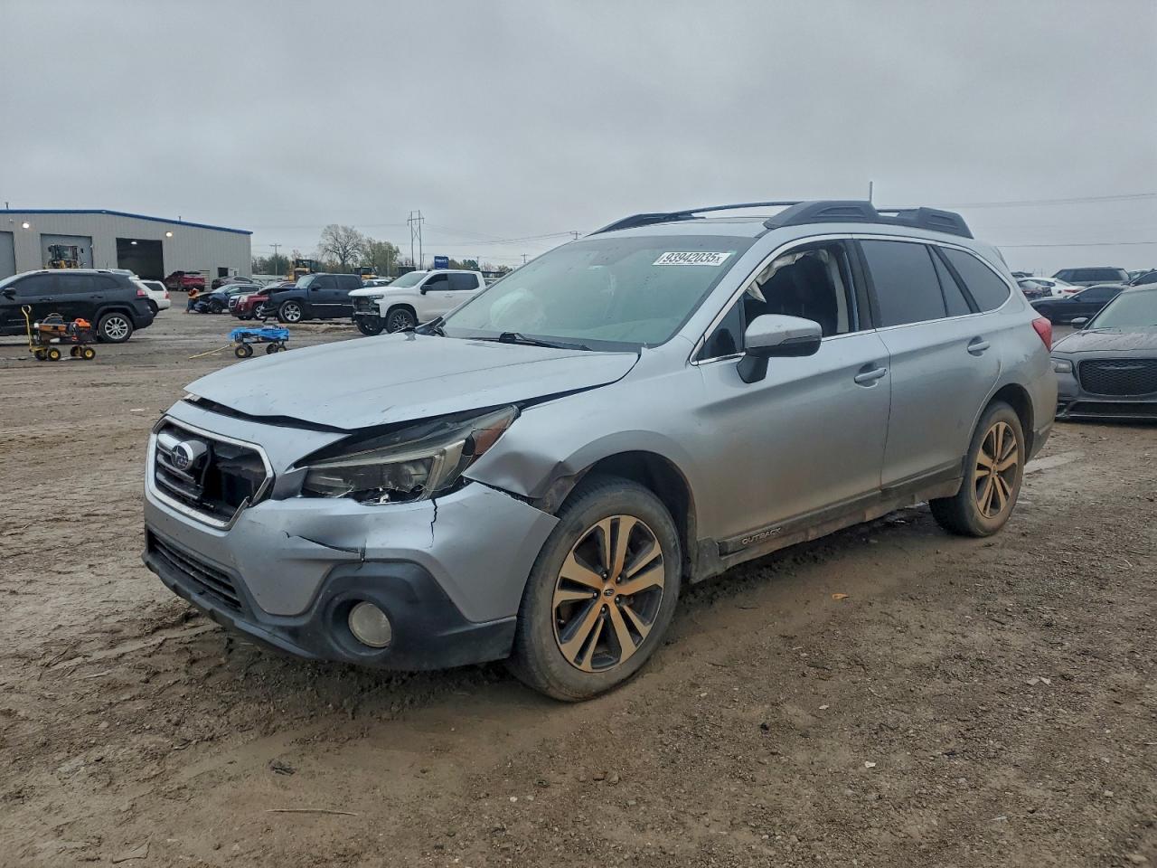 Subaru Outback 2.5i Limited Image 1