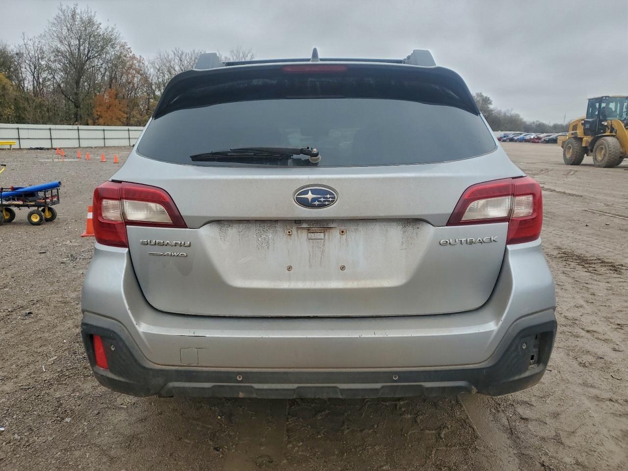 Subaru Outback 2.5i Limited Image 5