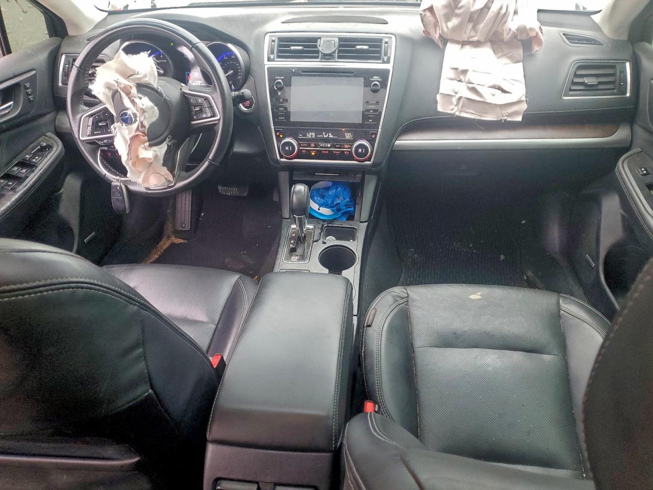 Subaru Outback 2.5i Limited Image 2