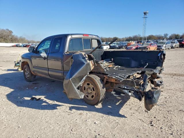 Toyota Tacoma Access Cab Image 5
