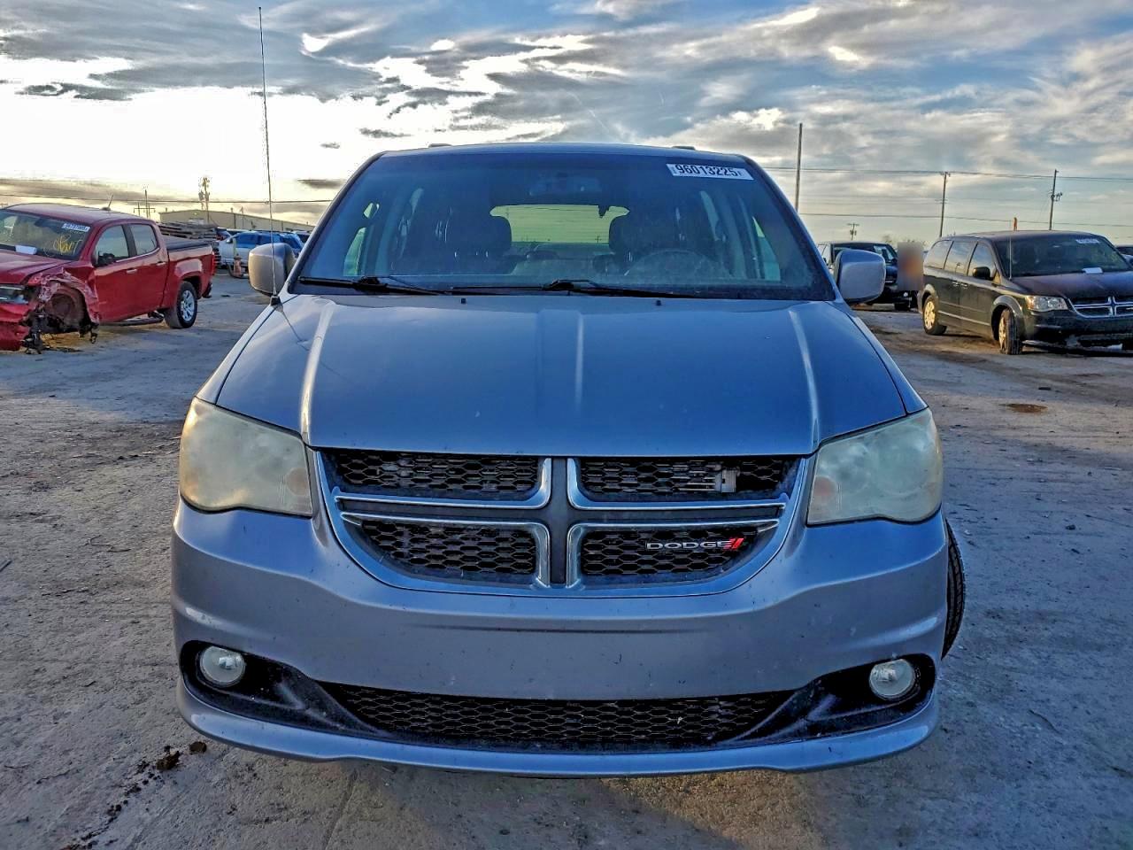Dodge Caravan Sxt Image 3