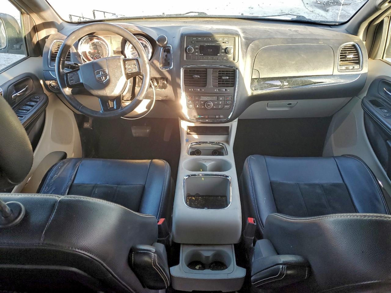 Dodge Caravan Sxt Image 6