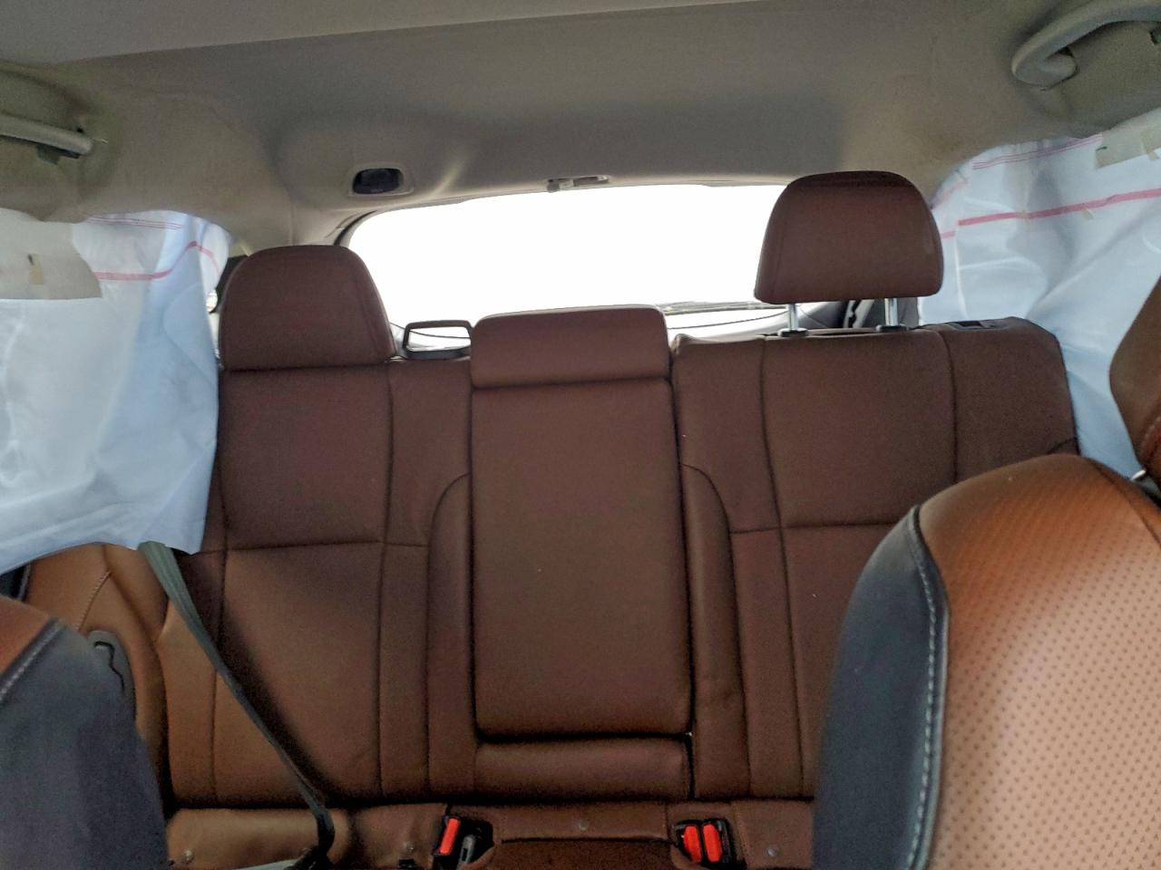 Subaru Outback Touring Image 9